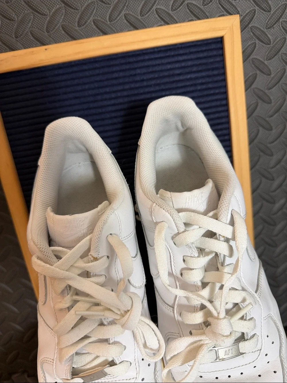 Nike AF1 Air Force 1 Triple White Mens Size 10.5 CW2288-111 Shoes Sneakers